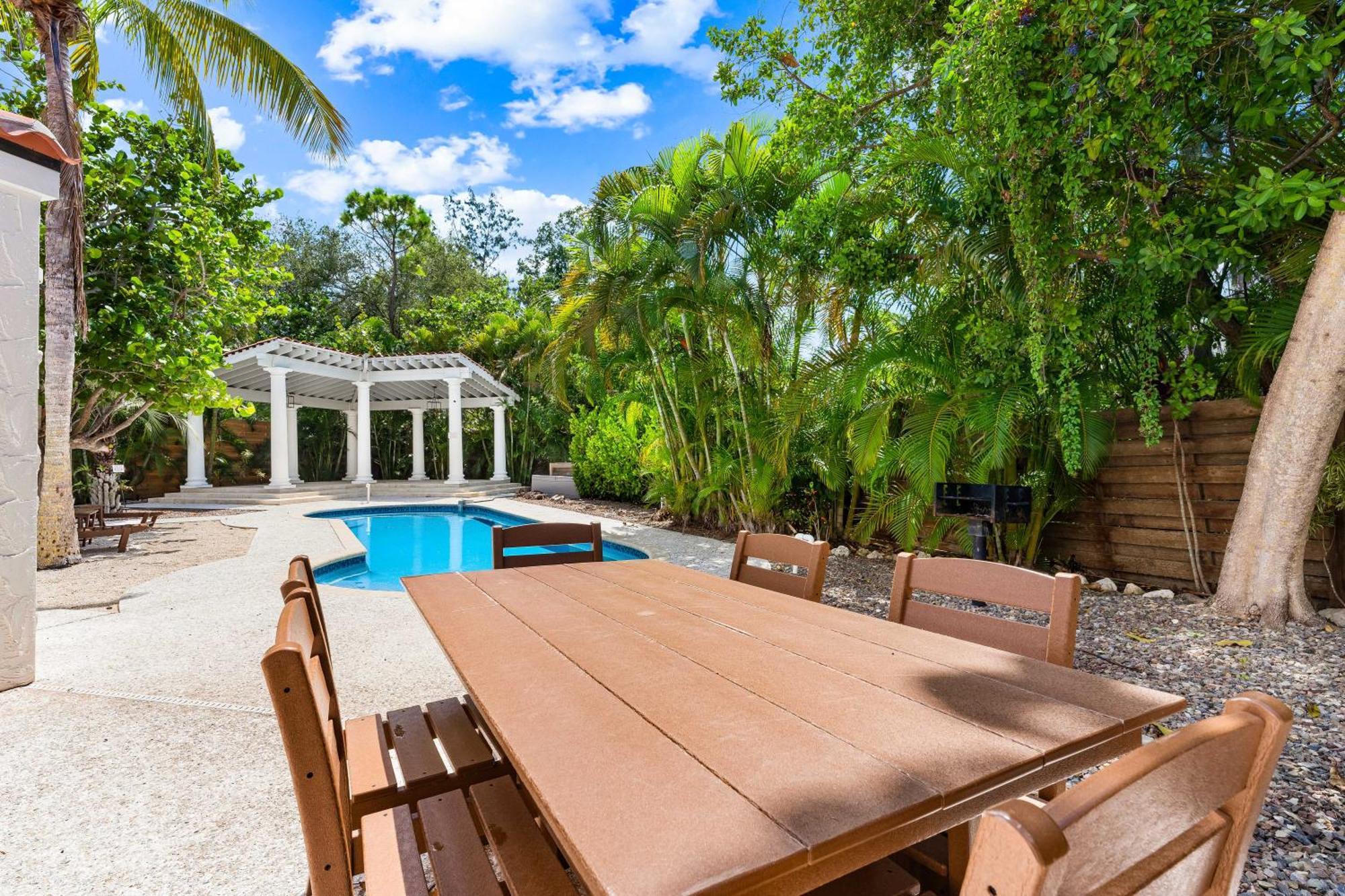 Crescent Beach Villas سيستا كي المظهر الخارجي الصورة