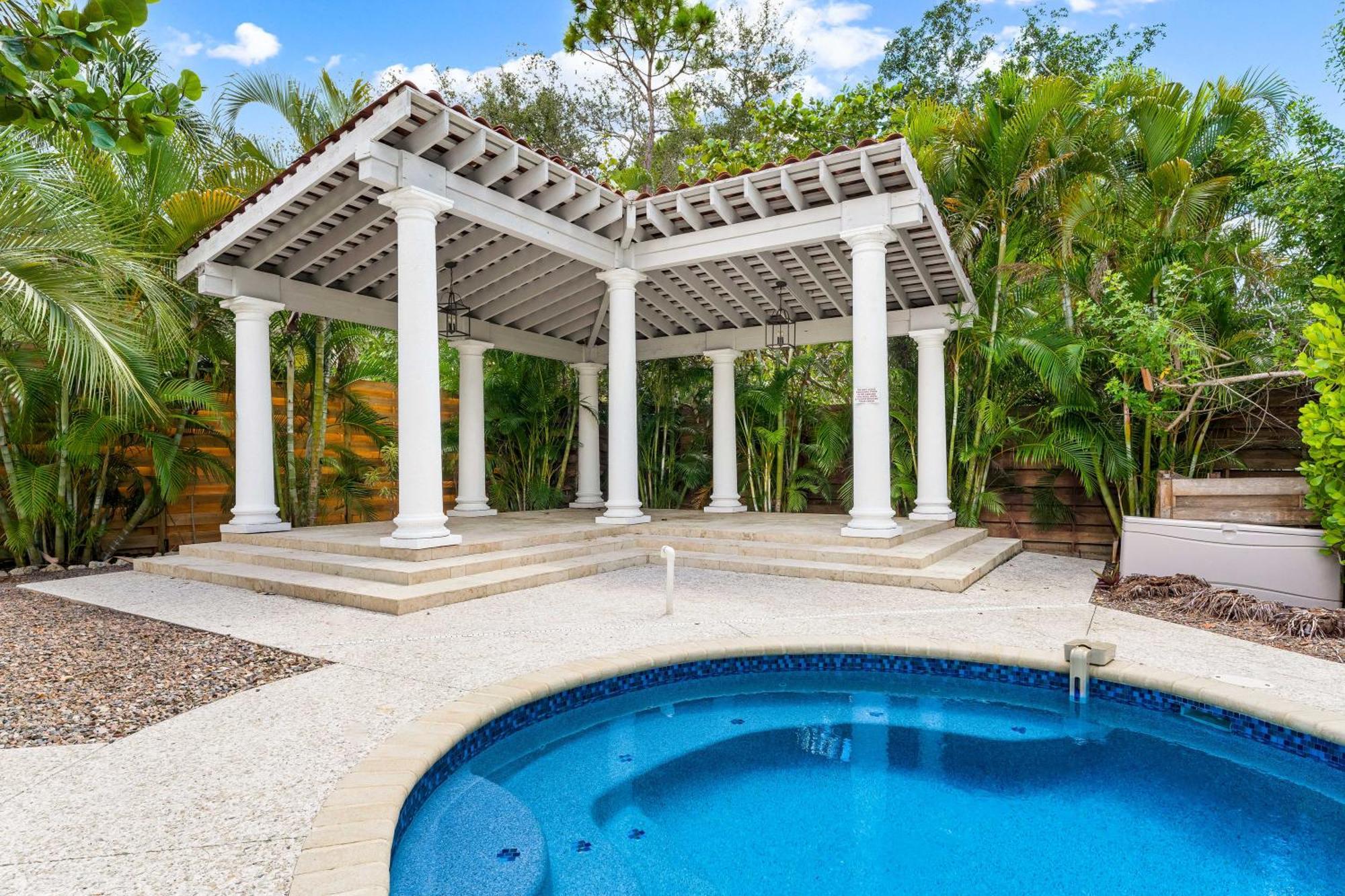 Crescent Beach Villas سيستا كي المظهر الخارجي الصورة